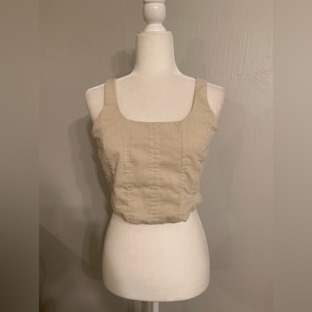 Hunter & Brown NWOT Cream Fitted Crop Tank Top Size Large